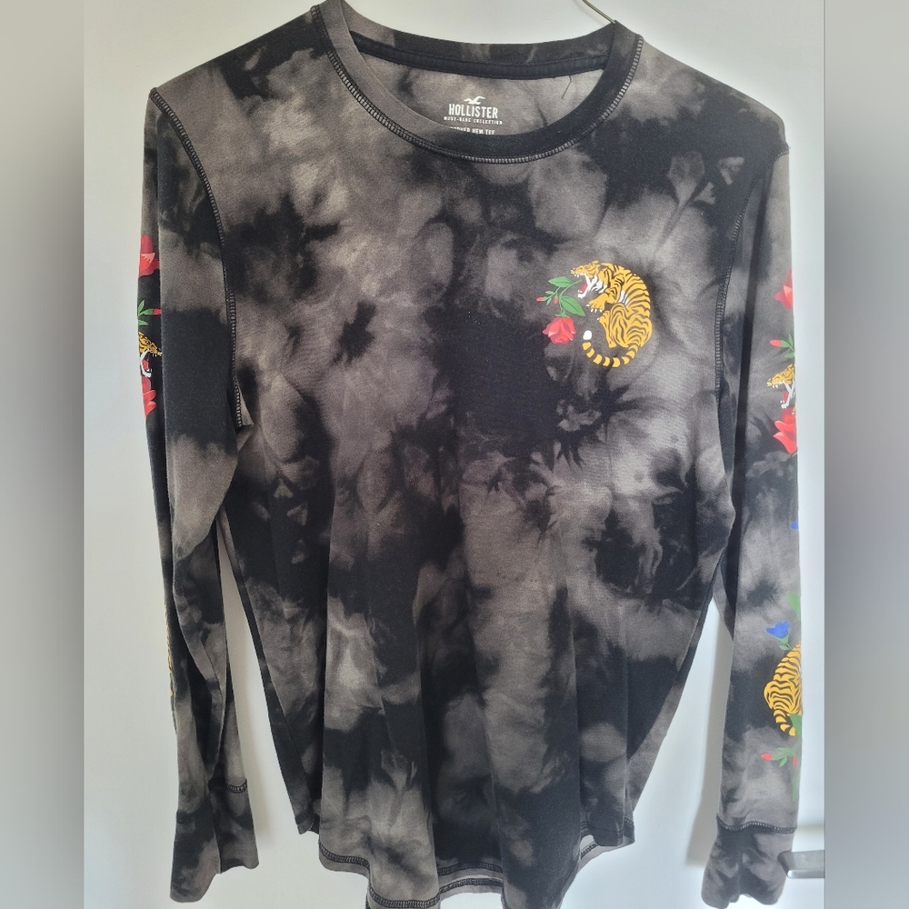 Hollister Tiger and Rose print long sleeve Shirt